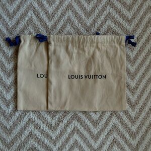 Bundle dust bags